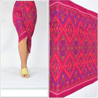 Tenun Endek Motif Warna Pink 